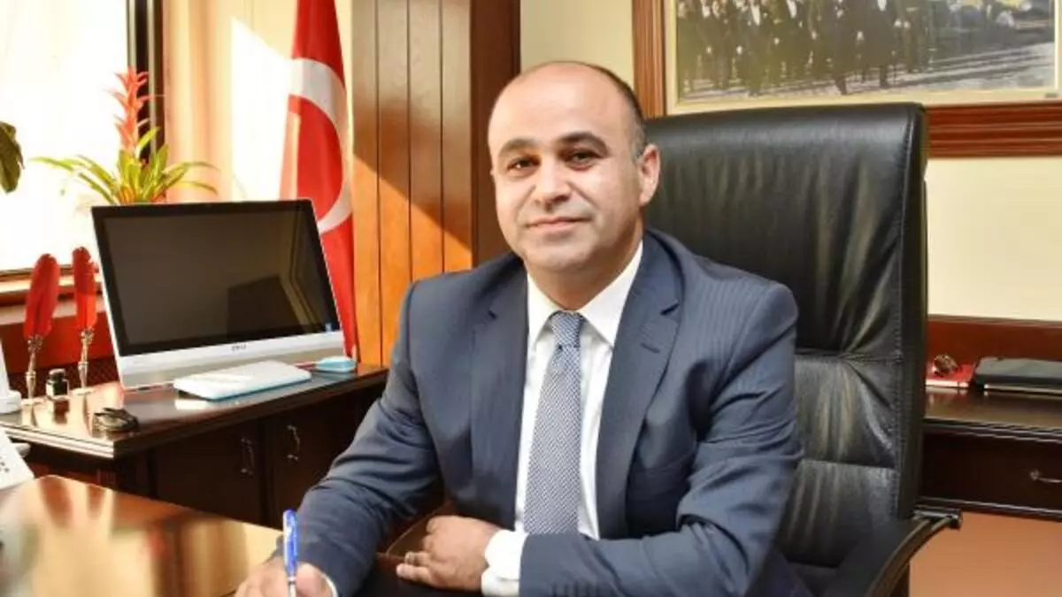 yeni-izmir-il-milli-egitim-muduru-dr-omer-yahsi-nereli-kimdir-kac-yasinda-evli-mi 8