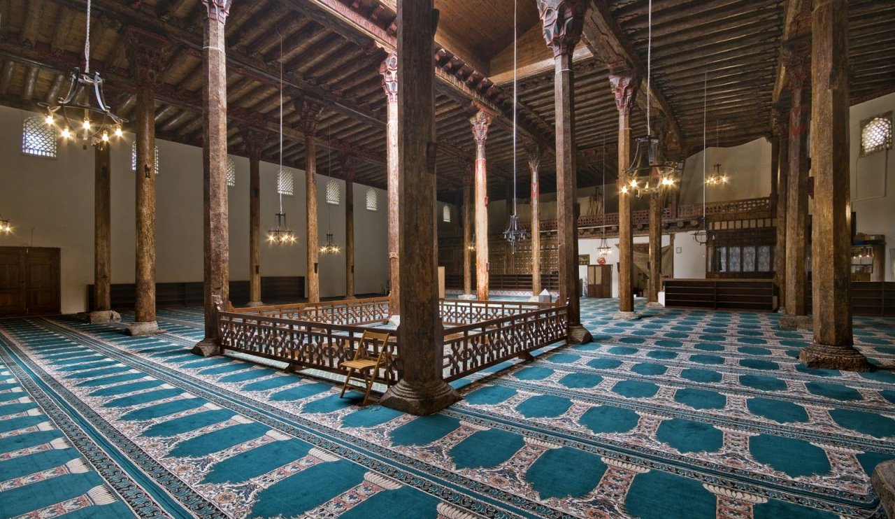 anadolunun-en-buyuk-ahsap-direkli-camisi-beysehir-esrefoglu-camii-unesco-dunya-mirasi-liste (1)