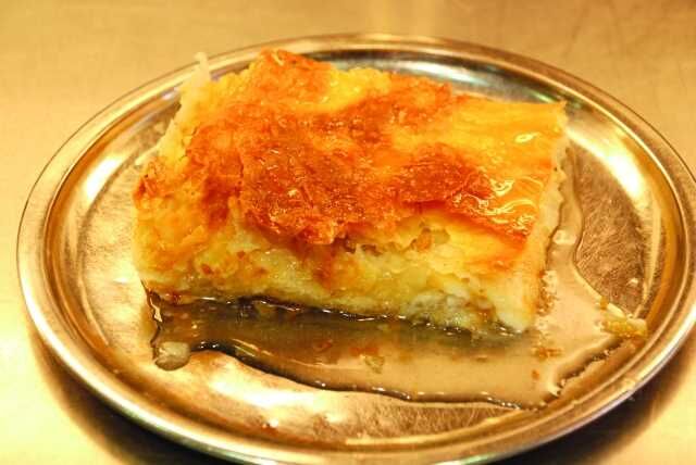 balikesir-kaymaklisi-inceliklerle-hazirlanan-bir-tatli-lezzeti (1)-1