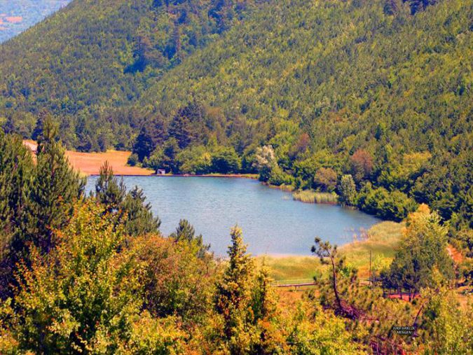 bolunun-en-guzel-14-golu-bolunun-doga-harikasi-gollerini-gezmeye-doyamayacaksiniz (3)