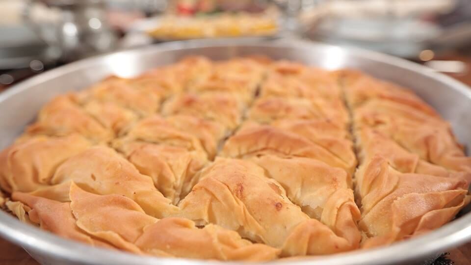 burdurun-yoresel-lezzeti-legen-boregi-nasil-yapilir-1