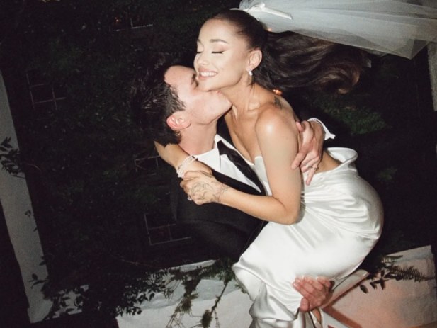 dalton-gomez-oyle-bir-sey-yapti-ki-arianda-grande-affetmedi-unlu-sarkici-ariana-grande-2-yi (1)-1