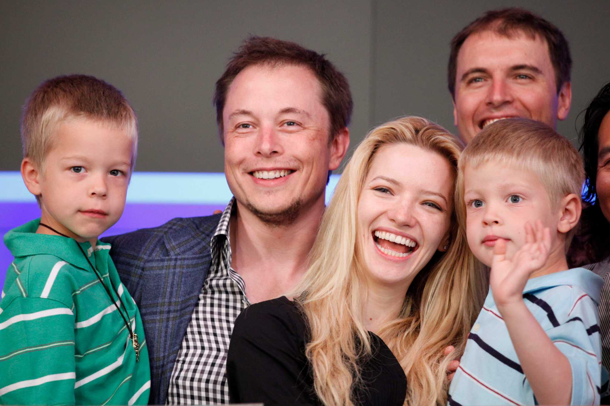elon-muskin-esi-kim-elon-musk-evli-mi-kac-cocugu-var55