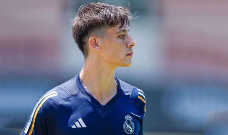 eski-fenerbahceli-mesut-ozilden-arda-gulere-destek1