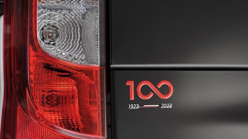 fiattan-cumhuriyetin-100-yilina-ozel-fiorino-100-yil-serisi-araci-satisa-sunuldu (1)-2