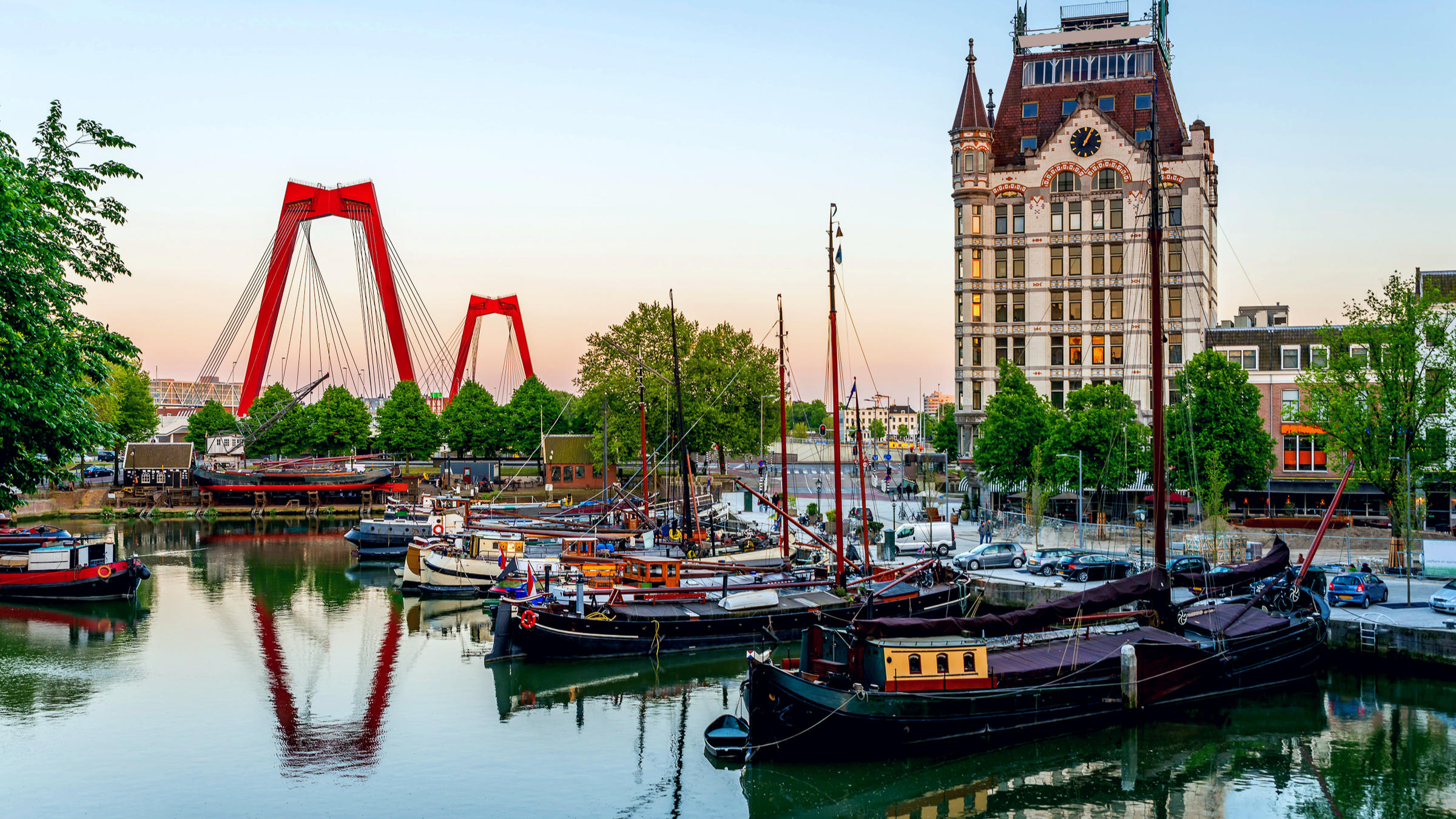 hollandanin-mimarlik-saheseri-rotterdam-rotterdama-nasil-gidilir-rotterdamda-neler-yapilir- (1)