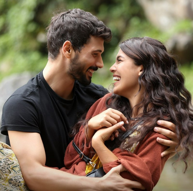 hudutsuz-sevda-dizisi-izleyicileri-harekete-gecirdi-kadina-siddet-ve-tecavuz-sahnelerine-tepki-yagdi6