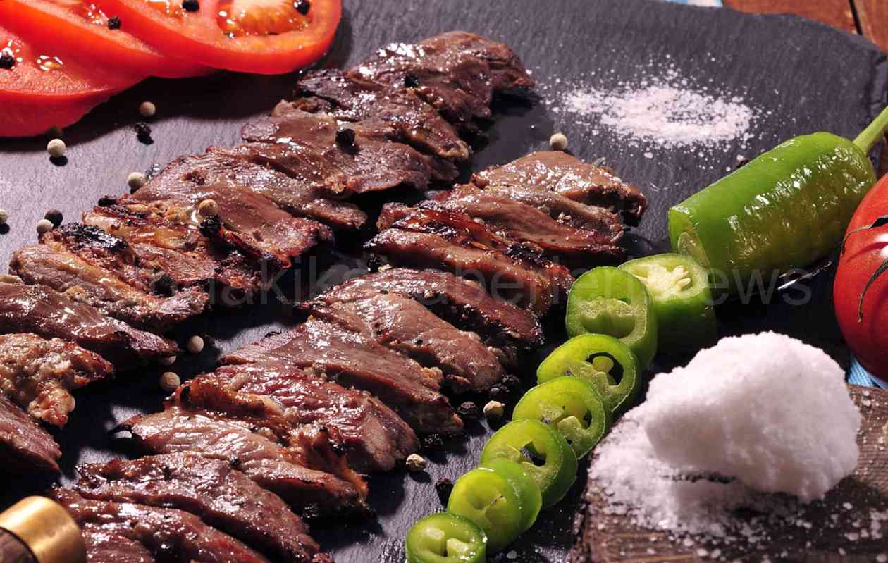 izmir-cag-kebabi-nerede-yenir-cag-kebabini-en-lezzeti-yapan-mekan-neresidir-lezzetin-dorukl (3)