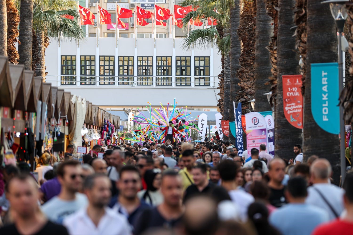 İzmir Enternasyonal Fuarı 92.kez ziyaretçilerini bekliyor