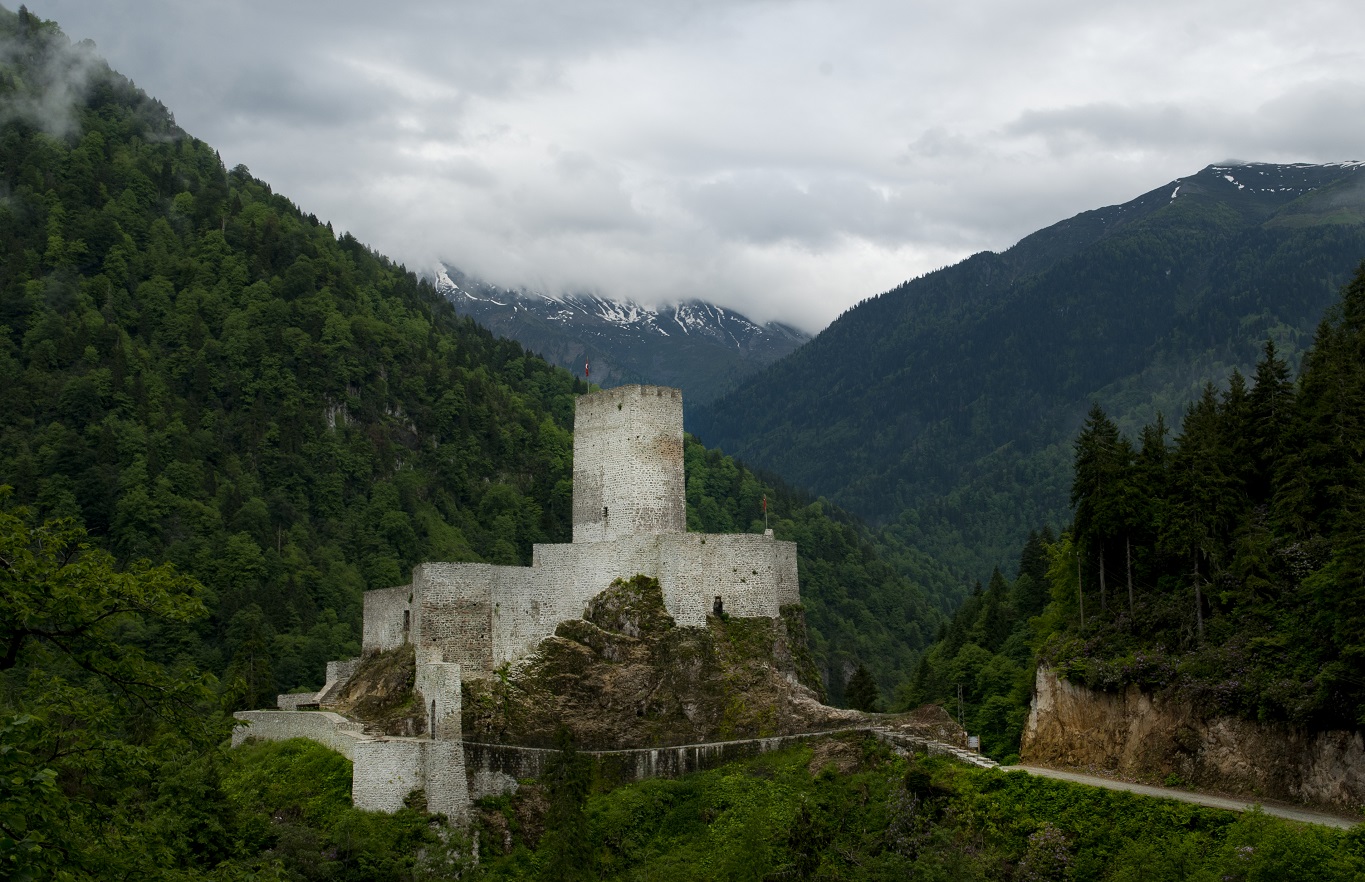 kackar-daglari-milli-parki-nerede-karadenizin-incisi-kackar-daglari-milli-parkinin-ozellikl (2)