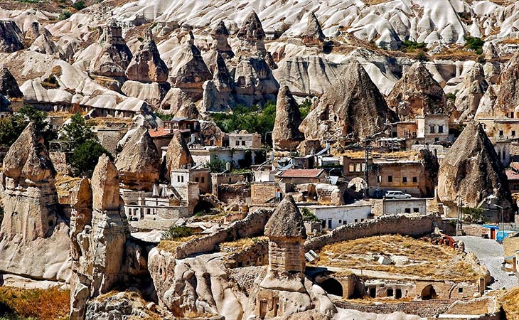 kapadokyanin-tas-sehri-uchisar-uchisarin-tarihi-guzellikleri-nerededir-uchisara-nasil-gidil (5)