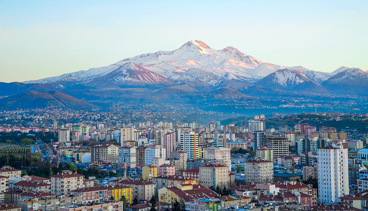 kayseri-gezilecek-yerler-neresidir-kayseride-ne-yenir-kayserinin-gidilecek-tarihi-mekanlari (10)