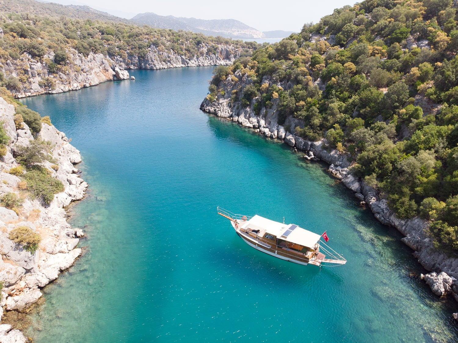 kekova-nerede-kekovaya-nasil-gidilir-kekovada-neler-yapilir-ve-ne-yenir (2)