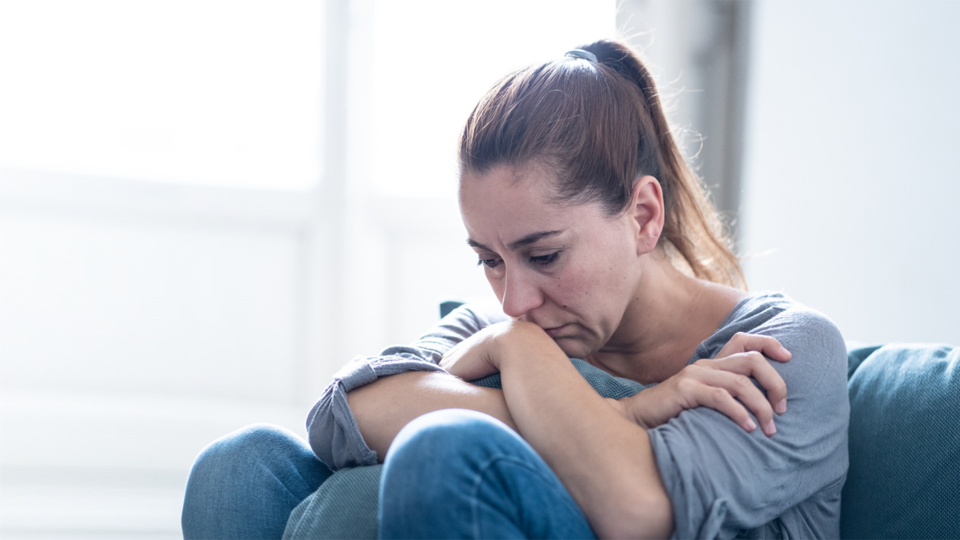 Kronik_depresyon_ve_major_depresyon_arasYndaki_4_fark_-_Buyuk_Anadolu_Hastaneleri