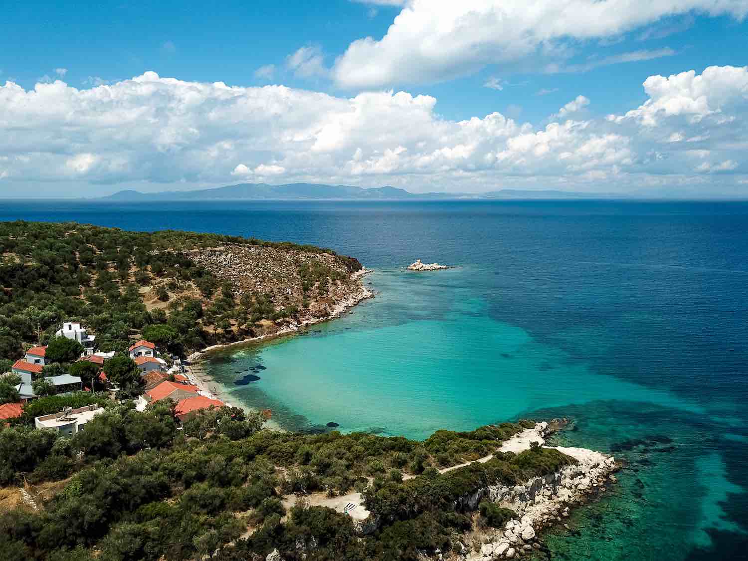 kucuk-zindancik-koyu-bademli-dikili