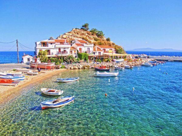 samos-adasi-turistler-icin-mukemmel-bir-destinasyon-olmaya-devam-ediyor (5)