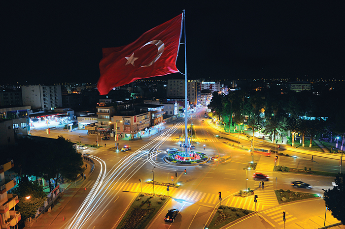 SON DAKİKA  Osmaniye'de kanlı uyuşturucu operasyonu... Çıkan çatışmada 1 astsubay şehit oldu, 2 asker yaralandı (1)-1