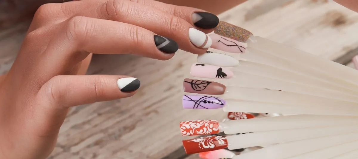 tirnak-sagliginizi-iyilestirmek-icin-pratik-oneriler-nedirtirnak-sagliginizi-koruyun-uygulamaniz-gereken-dogru-adimlar 