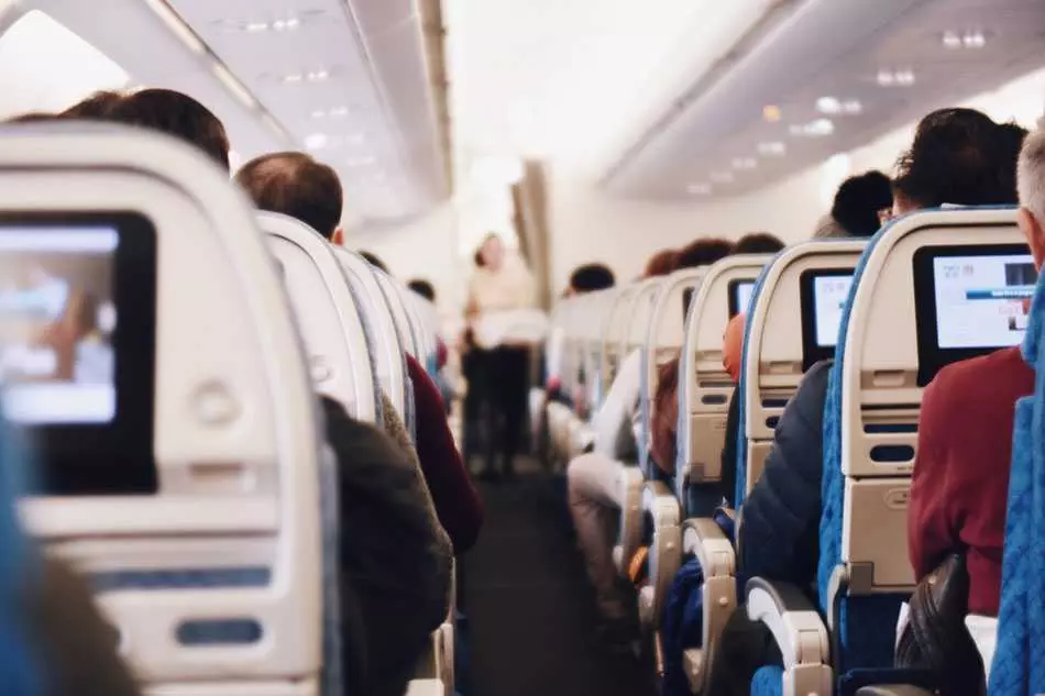 ucak-moduairplane-mode-ne-ise-yarar-telefonlar-neden-ucakta-ucus-moduna-alinir-ucakta-ucus- (4)