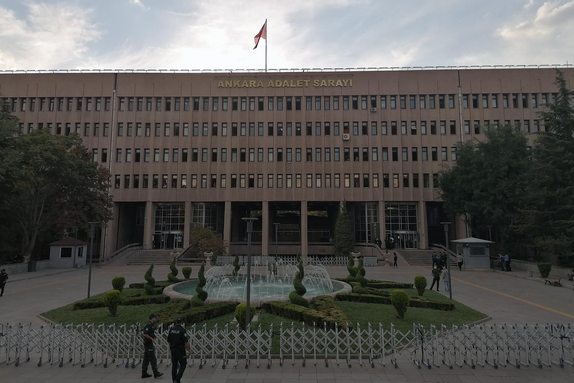idare-mahkemesi-gorevi-nedir-idare-mahkemesi-ne-is-yapar  1