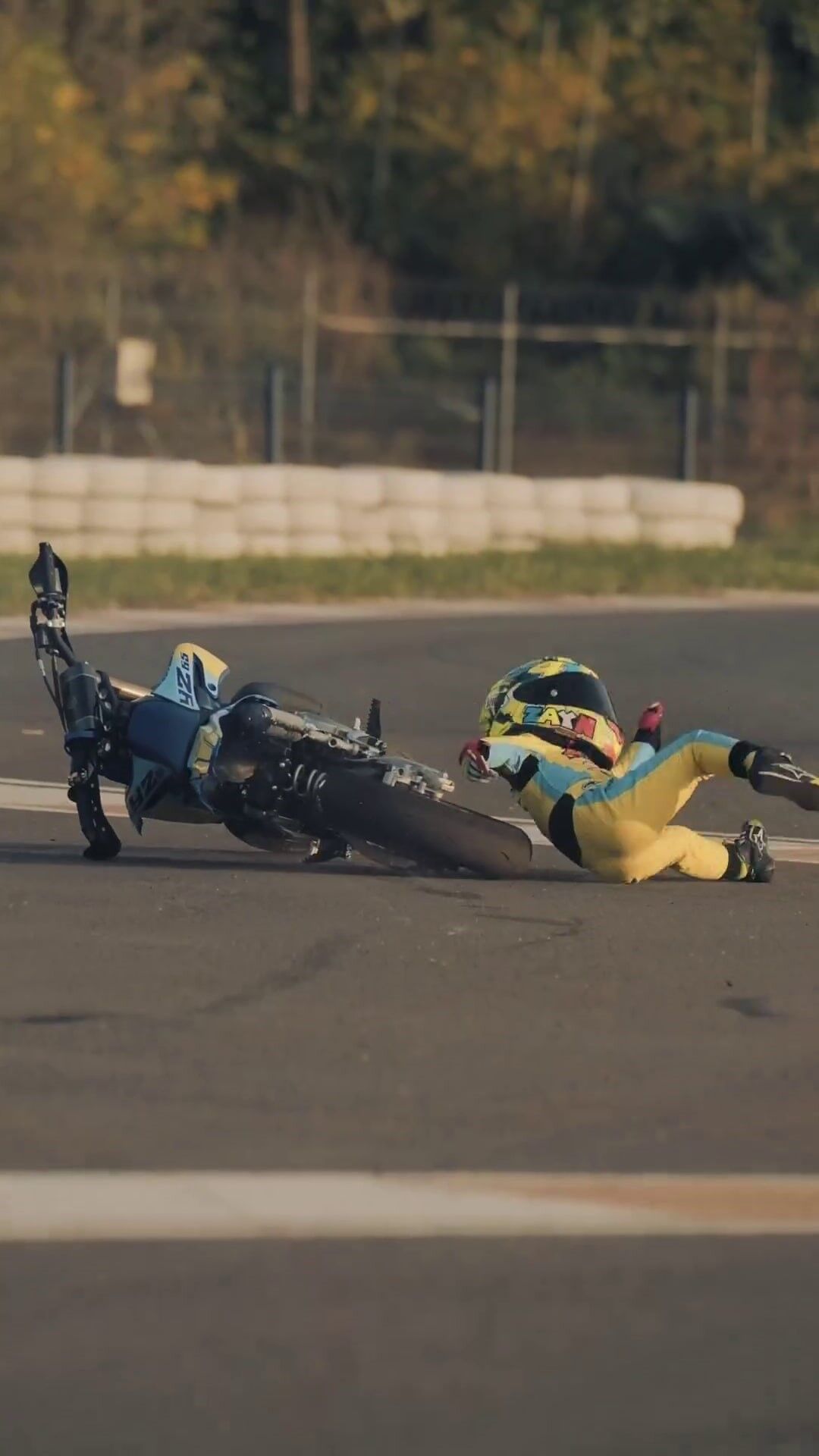 Zayn Sofuoğlu'na nazar değdi! Pistin tozunu arttıran küçük yetenek.. (3)