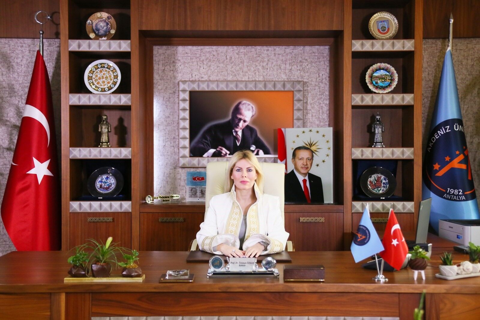 akdeniz-universitesi-dunya-universiteleri-arasinda-ilk-1000de (1)