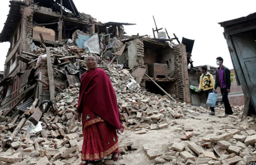 nepalde-deprem-mi-oldu-nepalde-deprem-nerede-oldubuyuklugu-kac-nepalde-gerceklesen-depremde (2)