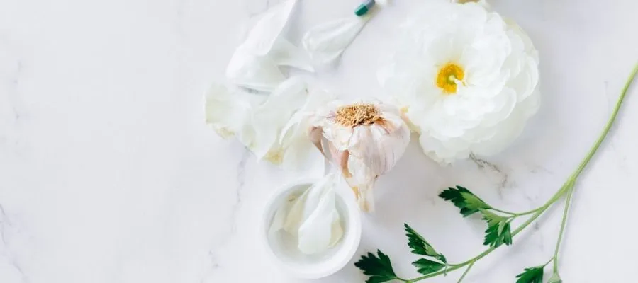 sarimsakli-sampuan-ne-ise-yarar-sarimsakli-sampuan-nasil-kullanilir-sarimsakli-sampuan-fiya (2)