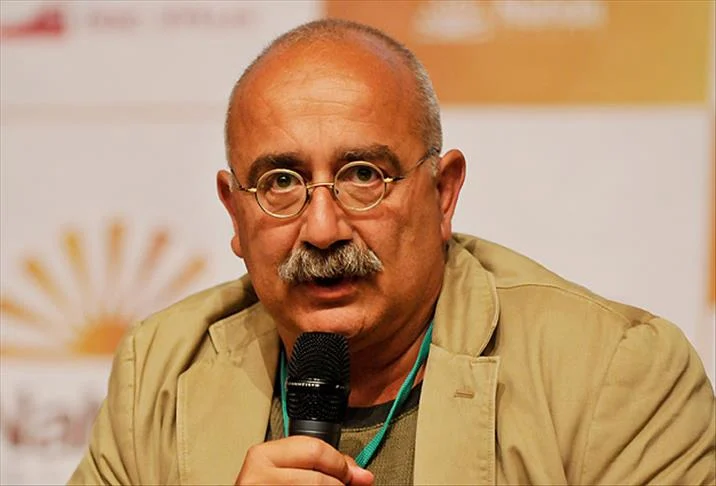 Sevan Nişanyan kimdir Sevan Nişanyan mesleği ne Sevan Nişanyan evli mi Sevan Nişanyan kaç yaşında ve nereli (2)
