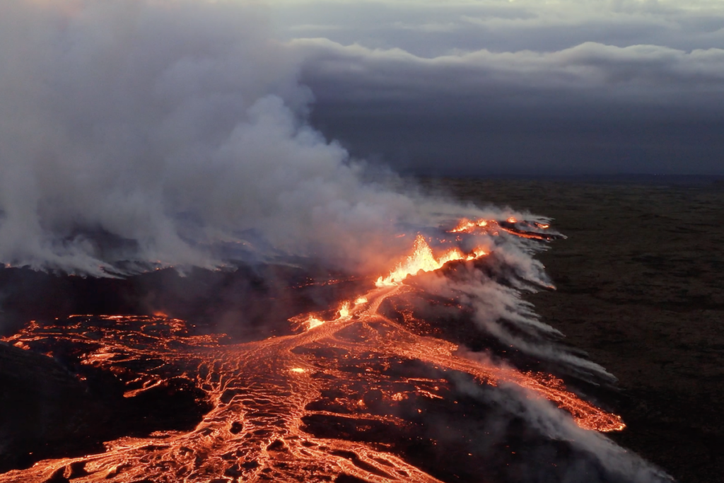 Son Dakika 20 binden fazla sarsıntı sonrası OHAL ilan edildi 'Hemen bölgeyi terk edin' çağrıları yapılıyor! (1)-2