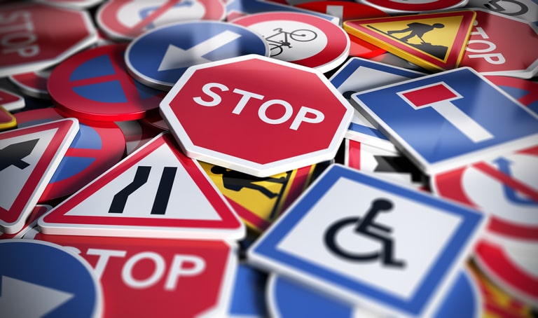 tasit-trafigine-kapali-yol-ne-anlama-gelir-trafige-kapali-yol-ne-demek-tasit-giremez-levhas (3)