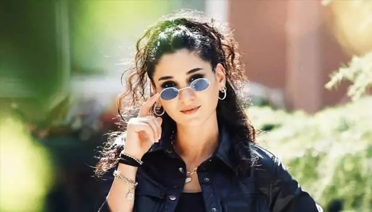 Sitare Akbas Kimdir Sitare Akbas Nereli Kac Yasinda Hangi Dizilerde Oynadi