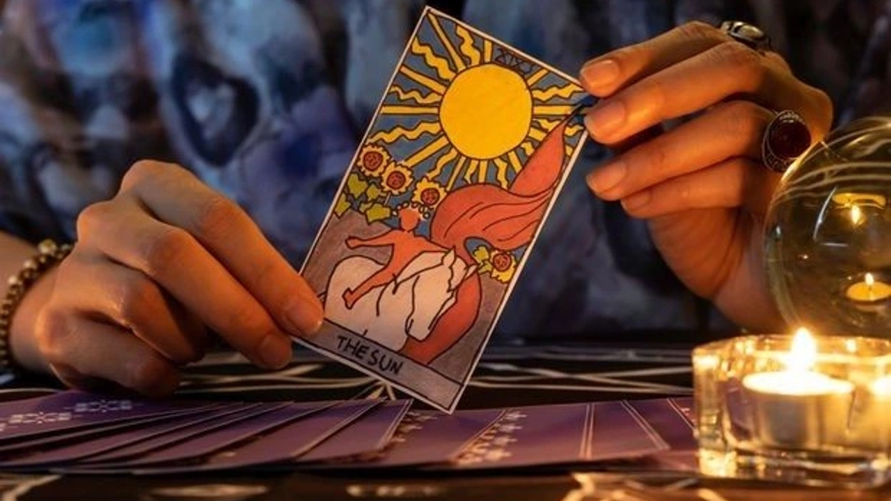 24 Subat Tarot Fali 24 Subat 2024 Gunluk Tarot Falina Gore Ask Saglik Para Is