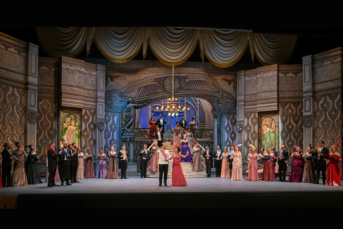 İzmir Devlet Opera ve Balesi Şen Dul opereti ilk kez sanatseverlerle buluştu!-4