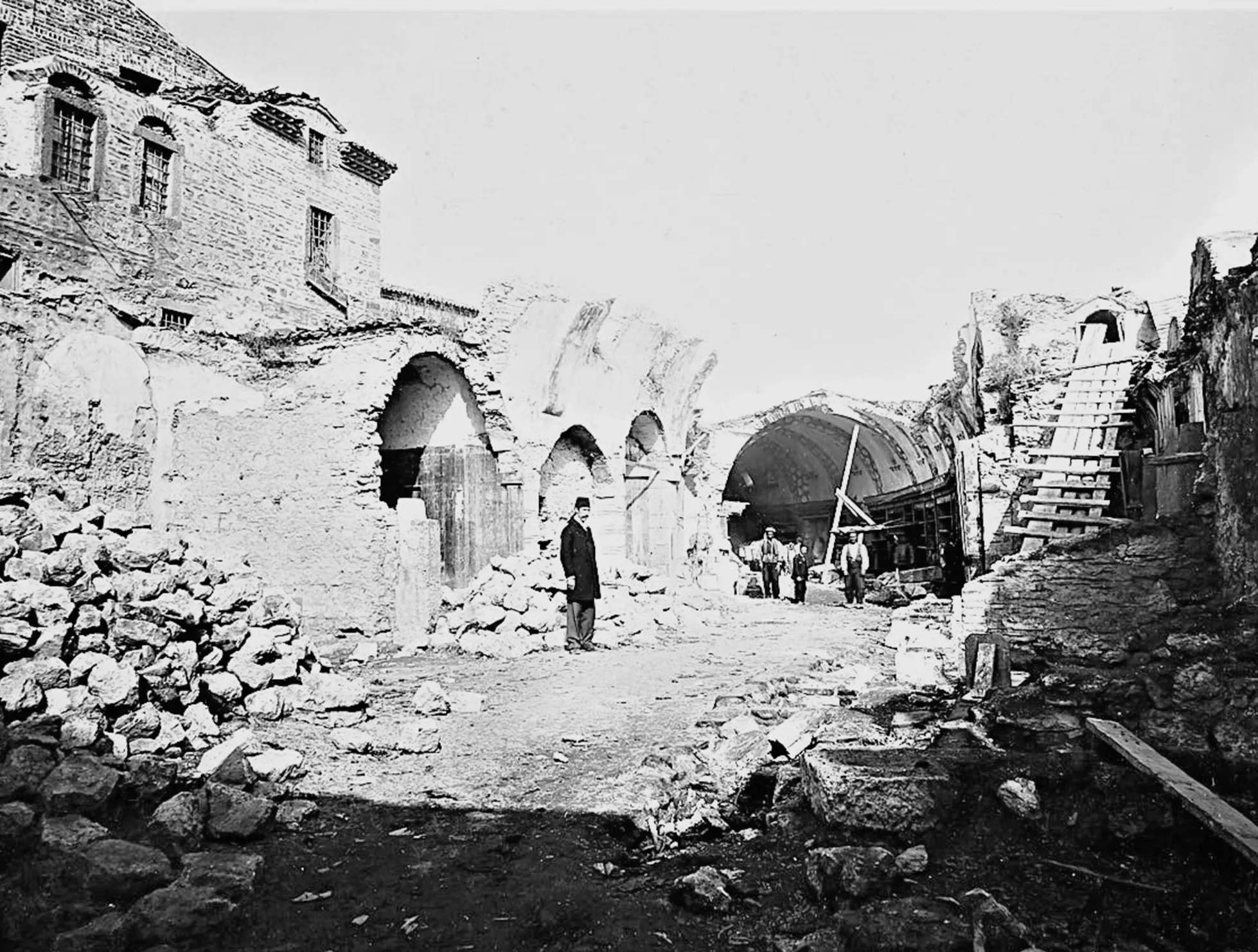 Geçmişten Günümüze Türkiye Tarihinin En Acı Depremleri.. (4)
