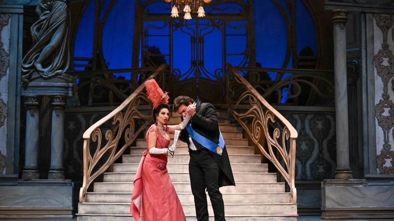 İzmir Devlet Opera ve Balesi Şen Dul opereti ilk kez sanatseverlerle buluştu!-3
