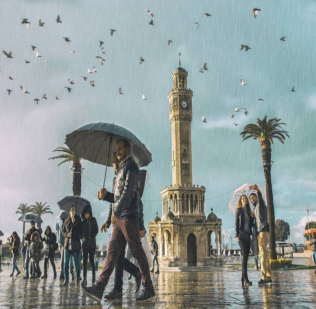 İzmir'de Yoğun Yağmur Trafiği 