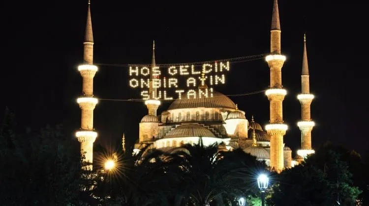 Resimli Hosgeldin 11 Ayin Sultani Hos Geldin Ya Sehr I Ramazan Mesajlari 2024 (6)