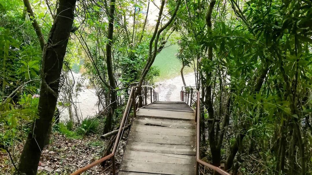 Asiklar Selalesi Dikili Yenibakis