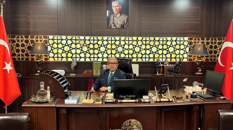 Adli Yargi Adalet Komisyonu Baskani Oktay Tabur Kimdir