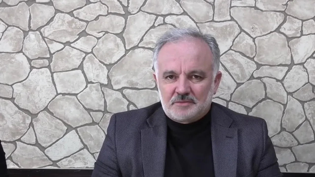 Ayhan Bilgen Kimdir Meslegi Ne