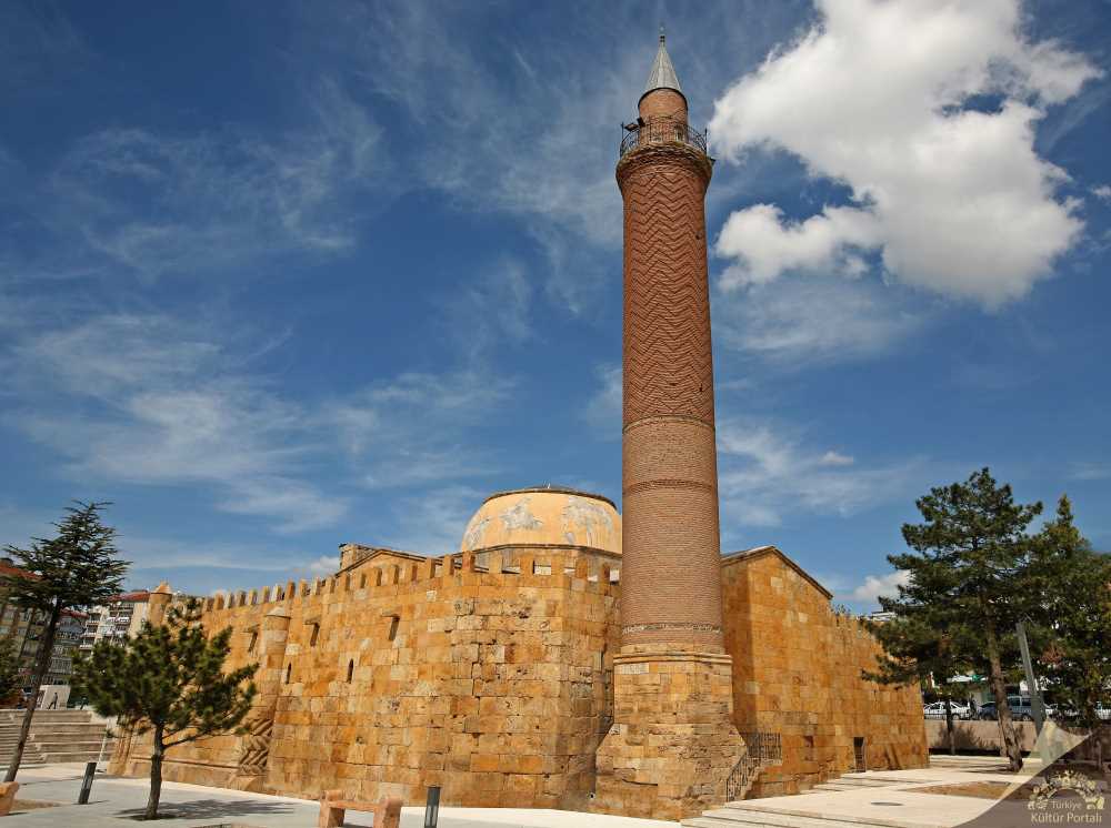 Cacabey Medresesi Yeni Bakış
