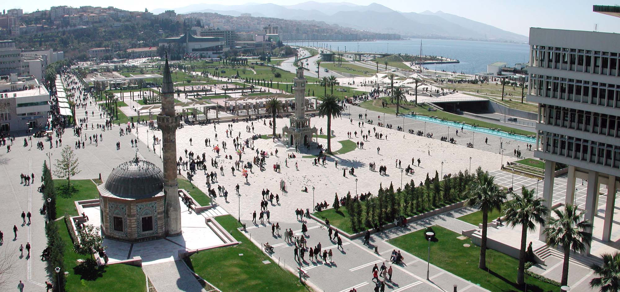 Konak Meydanı Yeni Bakış
