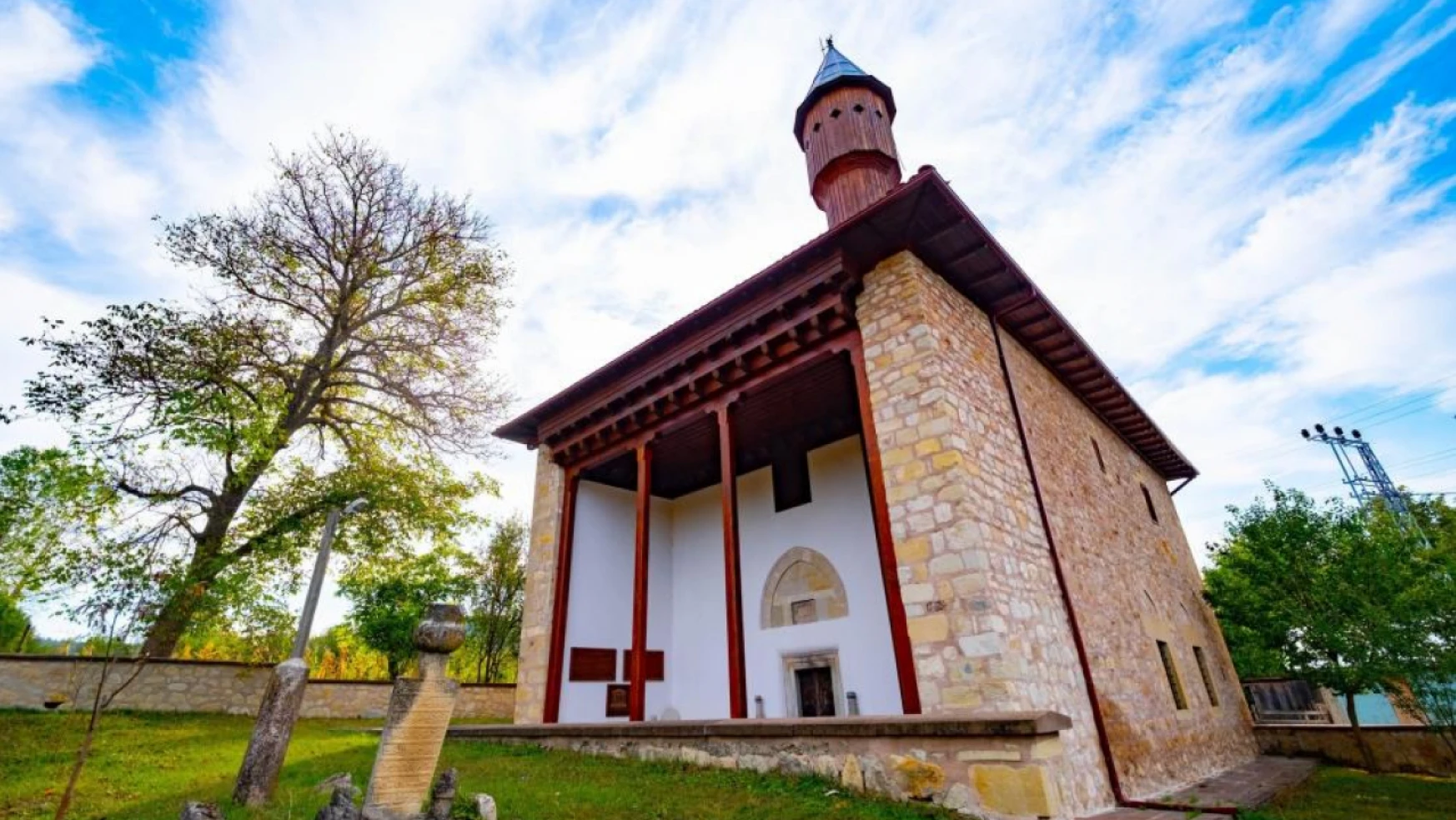 Mahmutbey Camii