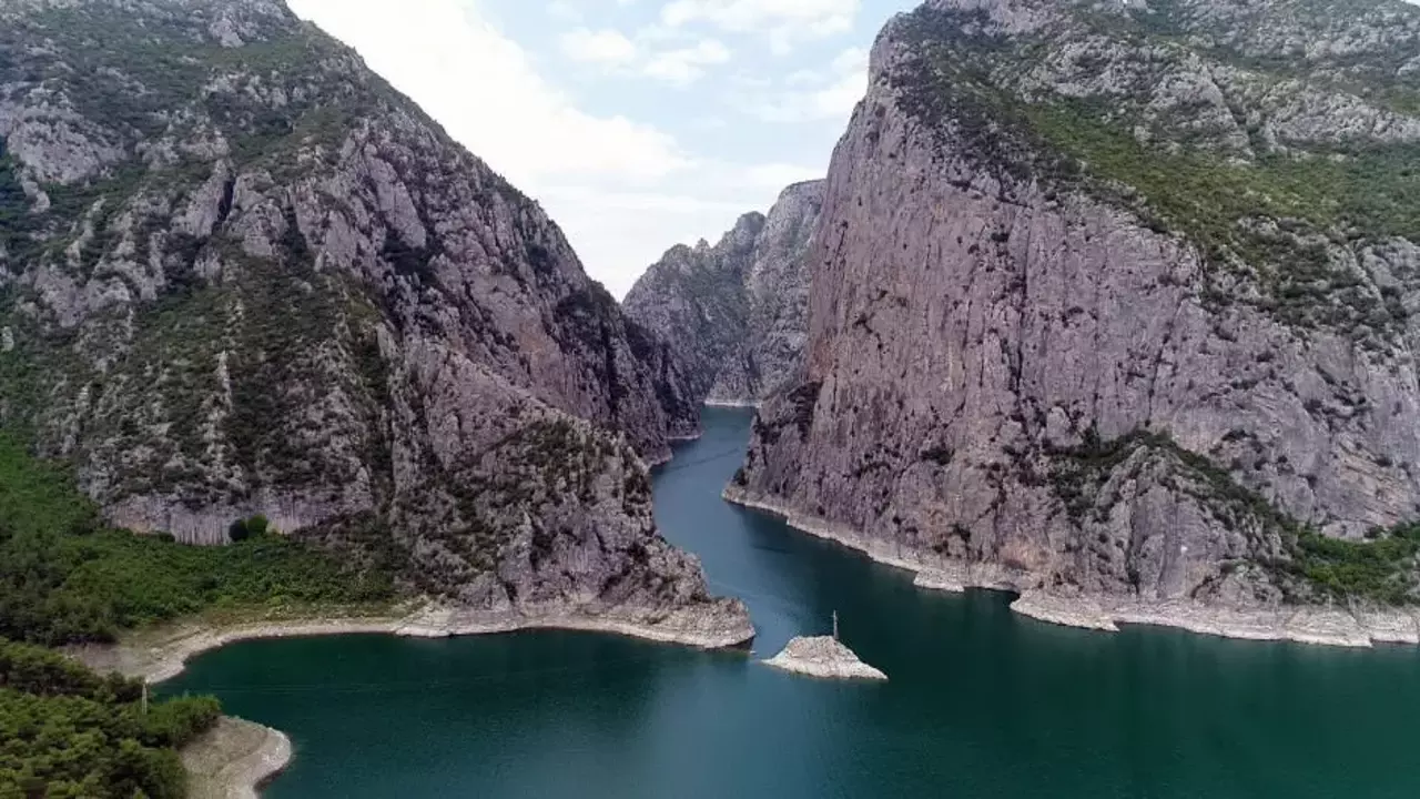 Şahinkaya Kanyonu Tabiat Parkı