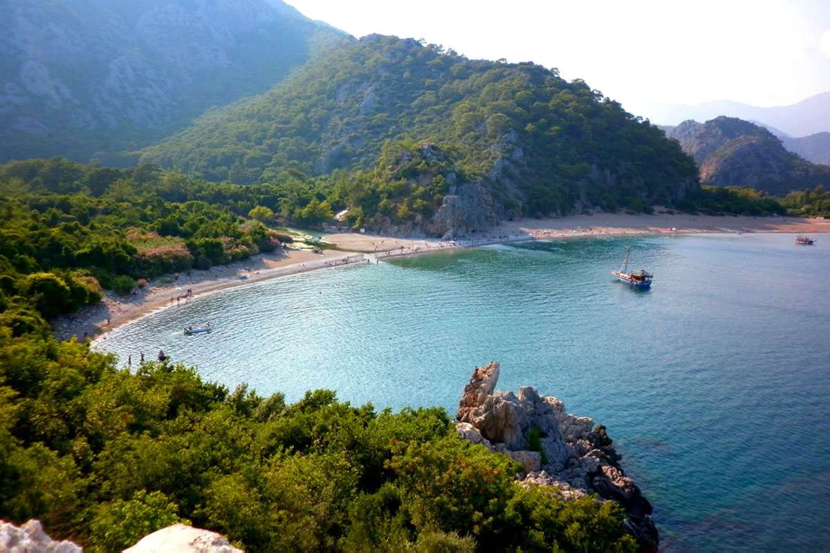 Antalyada Gidilecek En Iyi 5 Plaj4