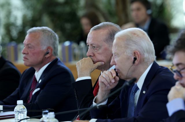 Cumhurbaskani Erdogan Bidenla Bir Araya Geldi (2)