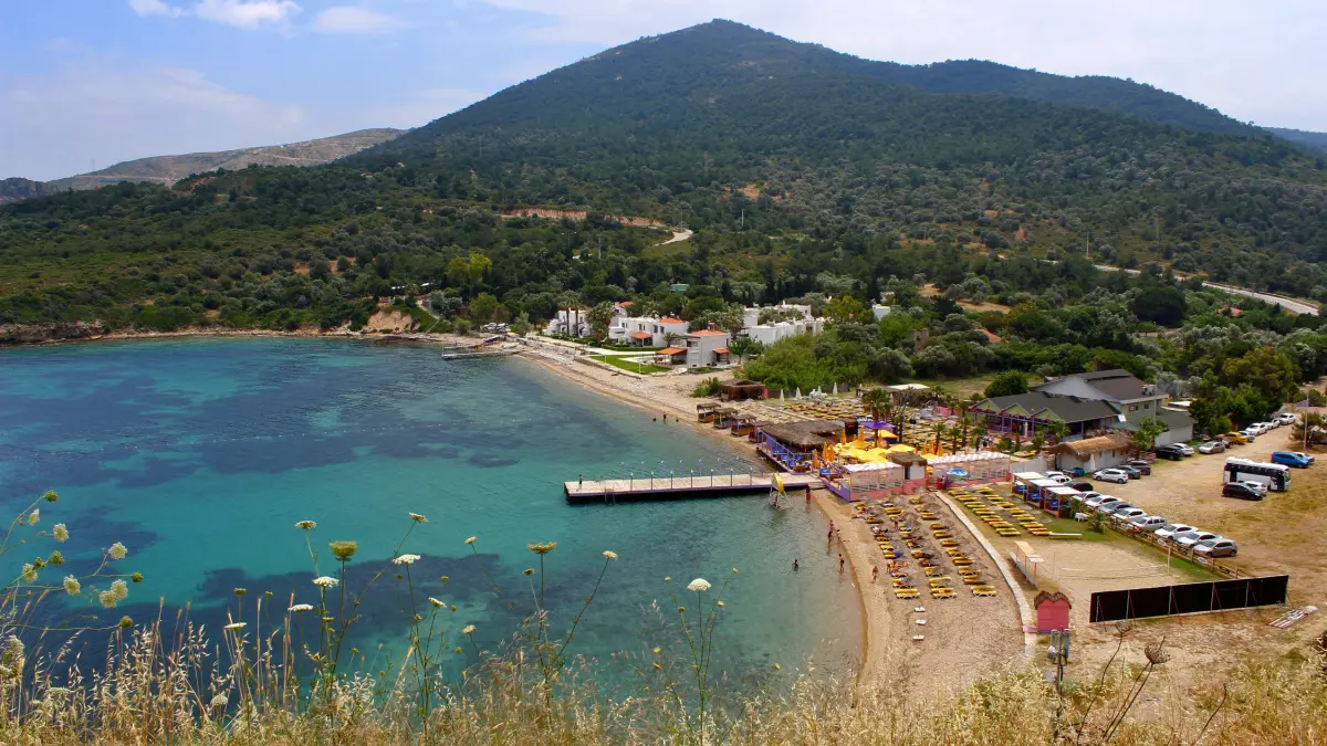 Eski Foca Canak Koyu Kamp Alani 54482