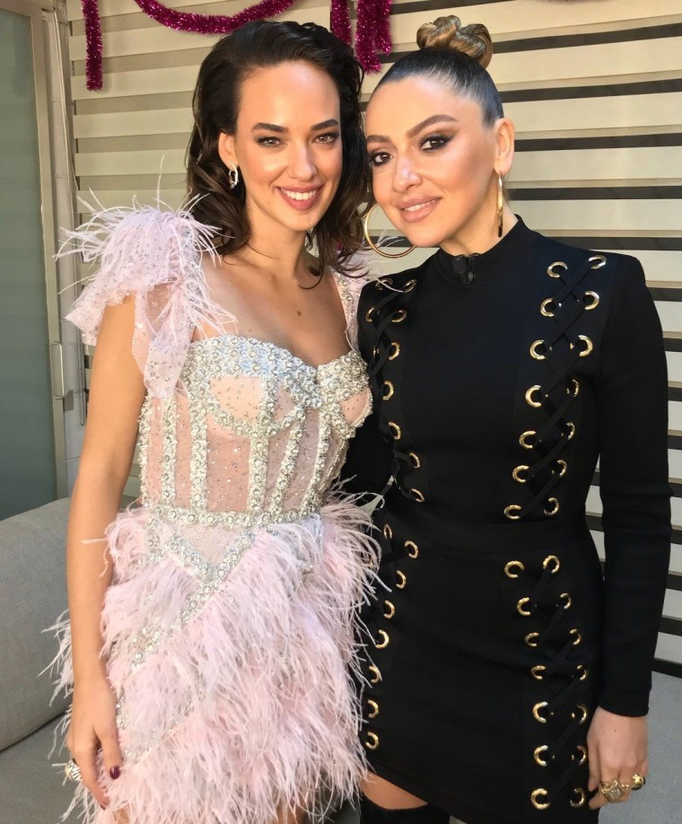 Hadise Dizi Setlerinde Iste Yeni Projesi (2)
