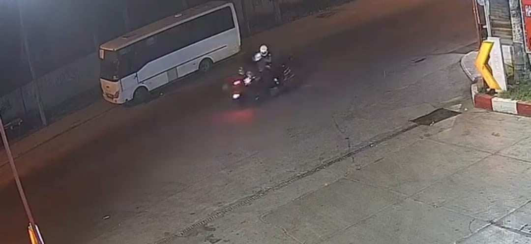 Adana'nın Seyhan Ilçesinde Yunus Timi Kazaya Karıştı 2 Polis Ağır Yaralı! (1)